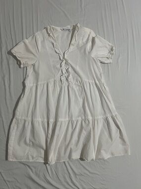 Zara Cream V‑Neck Ruffle Detail Blouse